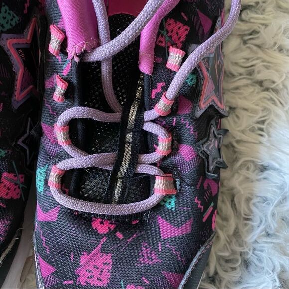 Athletic Works Light-Up Athletic Sneakers - Picture 2 of 8